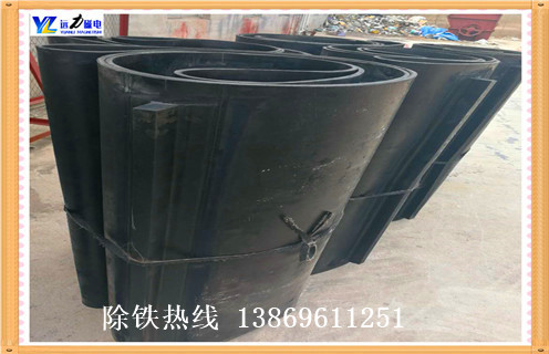 帶式除鐵器，帶式除鐵器怎么調整皮帶跑偏如何修復_帶式除鐵器怎么調整皮帶跑偏偏原因及如何調_刮板價格  